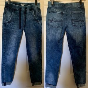 DENIZEN, LEVI’S, low rise joggers.